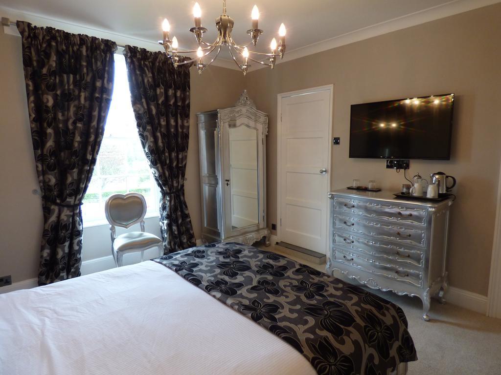 The Duke Of Tavistock Hotel Room photo